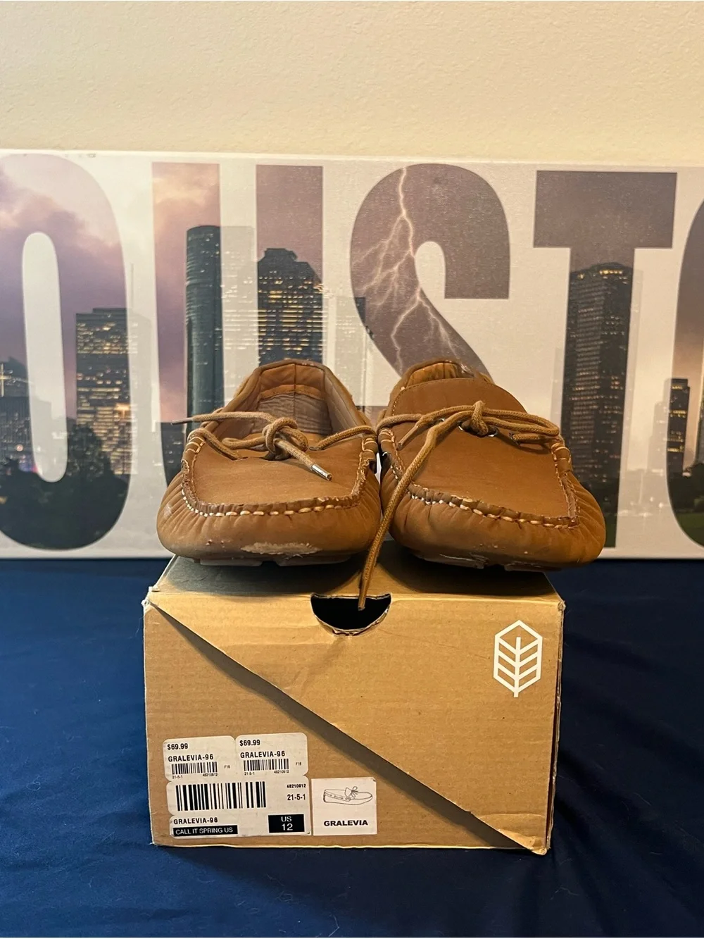 N/A comfortable brown
